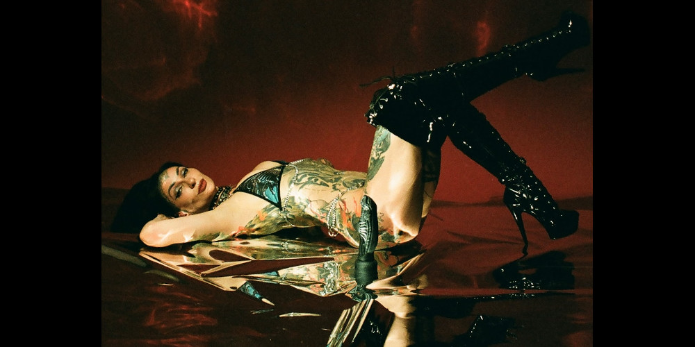 Michelle-Masque-Michalien-header