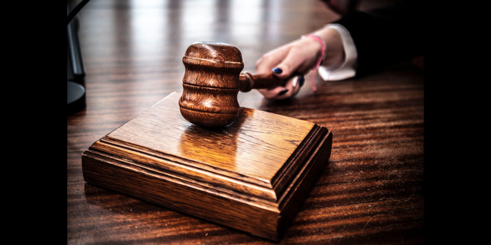pexels-shox-37732188-gavel-header